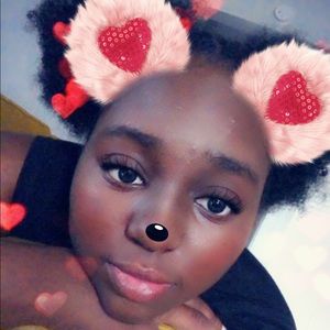 Meet your Posher, Teona